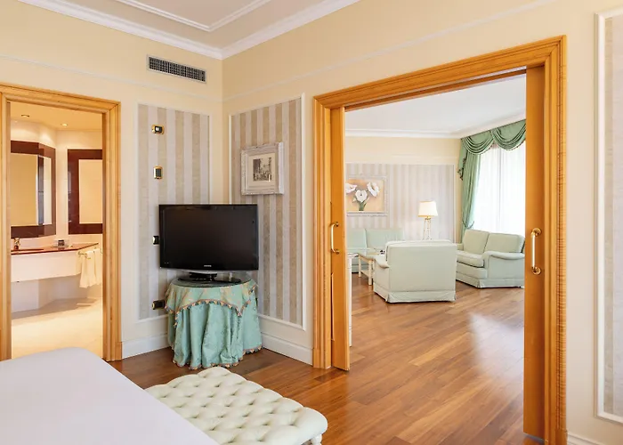 Royal Hotel Carlton